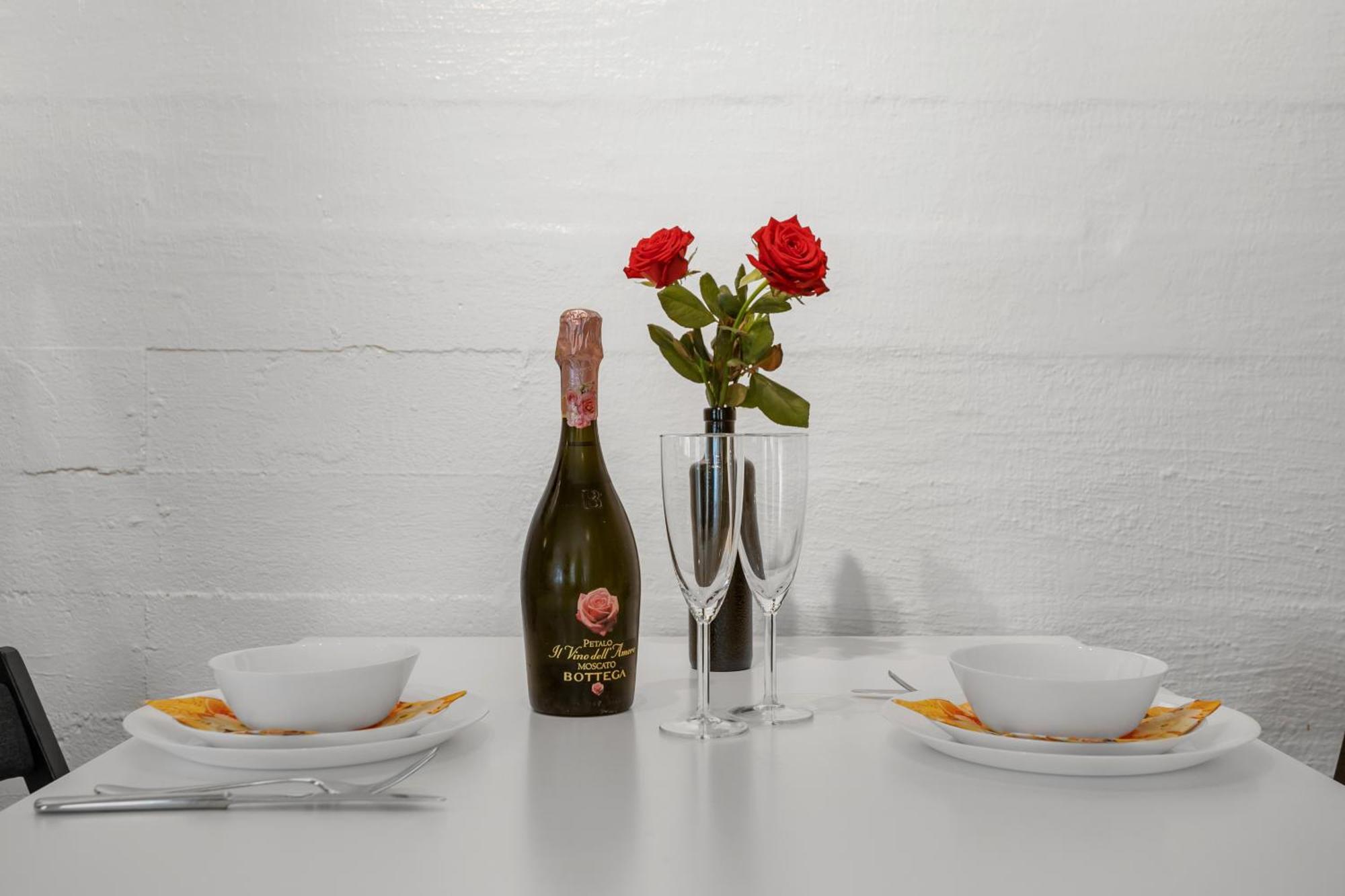 Lara In Laugardalur Valley, Park And Botanical Garden, Private Entrance, Free Private Parking On Side Appartement Reykjavik